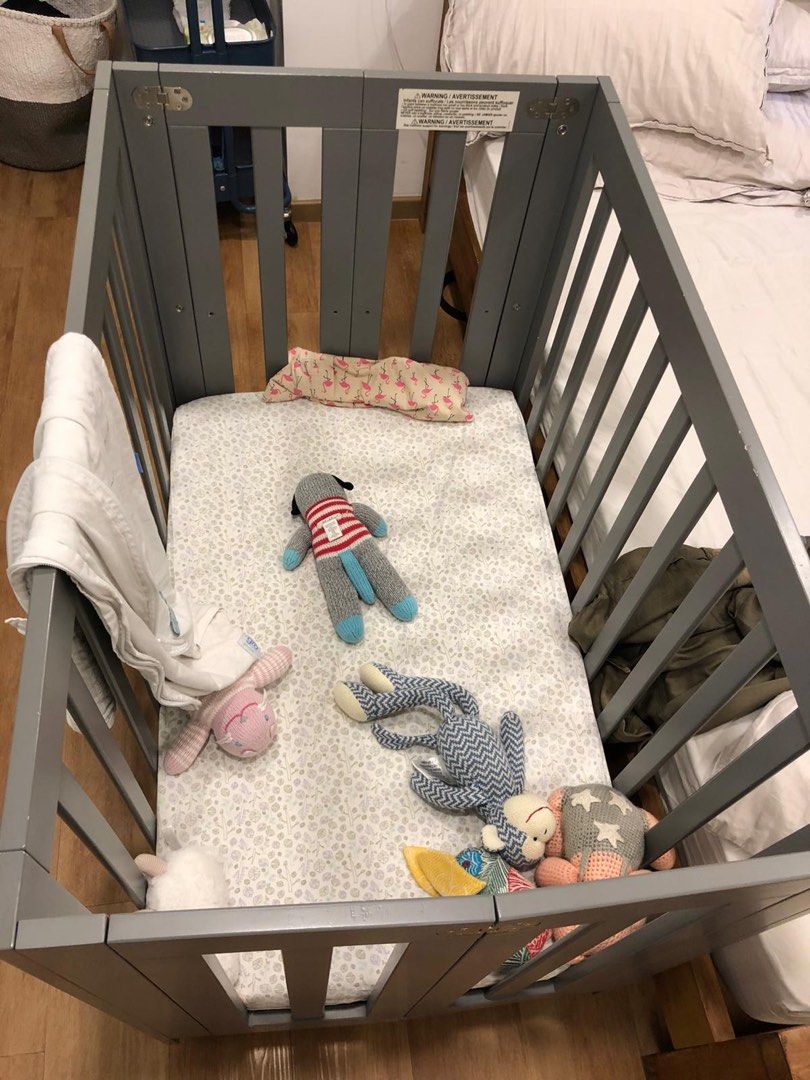 Babyletto Origami Mini Crib Grey accessories