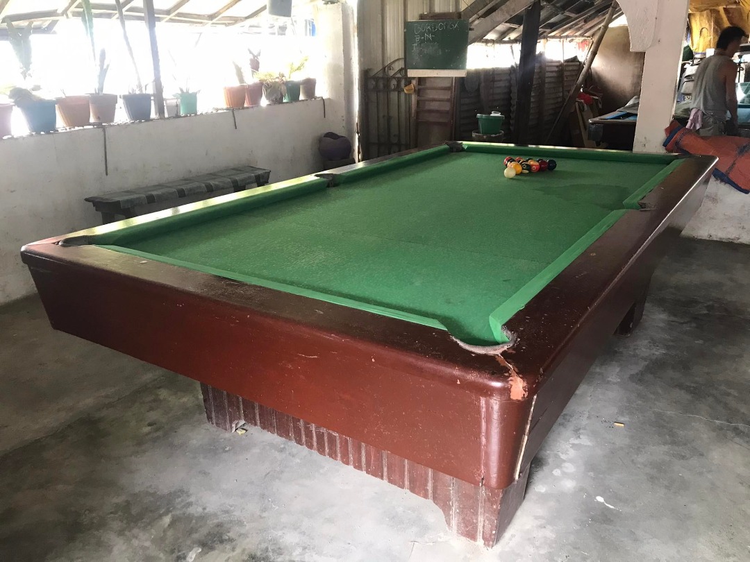 Billiard Table on Carousell