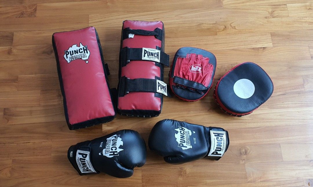 Boxing training best sale set with gloves