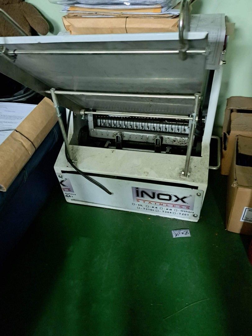 Bread Slicer (Category: Bakeware) located in Quezon City. Submitted by Eyyy30 (Listing ID 1210524133, Image 1). Description: Spring Type Bread Slicer Brand new *Kindly check other baking equipment, negotiable pag marami. RFS: wala na magaasikaso bakery Novaliches QC.