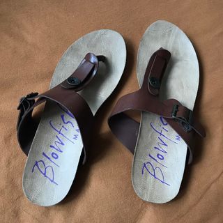 Brown Leather Thong Sandals