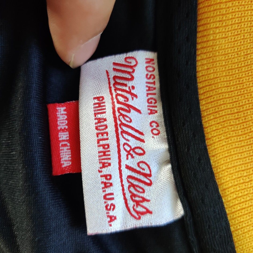 Cactus jack mitchell and ness top