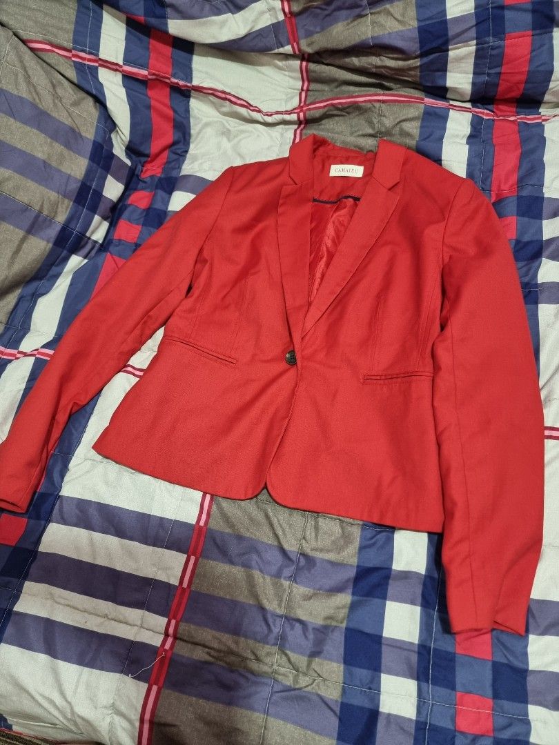 Camaieu Coat for women (Category: Coats, Jackets and Outerwear) located in Quezon City. Submitted by AllAboutKath (Listing ID 1210473936, Image 2). Description: used once sa party ....ay hindi pala binitbit ko lang😅 best fit M/L europe brand very nice quality and color. perfect sa fashionista❤️ 📌 Novaliches/Fairview.