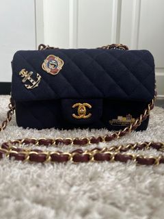 100+ affordable chanel bag charm For Sale, Luxury