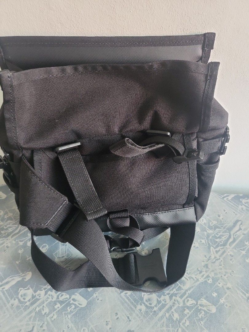 Chrome industries handlebar bag, Sports Equipment, Bicycles & Parts