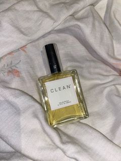 (Category: ) located in . Submitted by dewycheek (Listing ID 1210552276, Image 1). Description: .