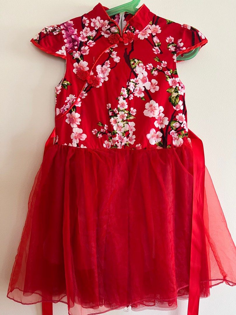 CNY red dress for 5-6 years old, Babies & Kids, Babies & Kids Fashion ...
