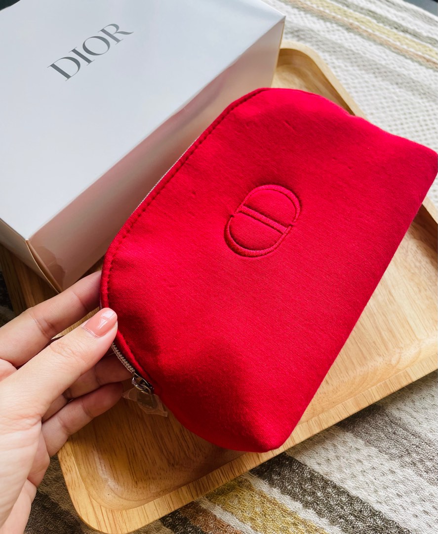 Red pouch store