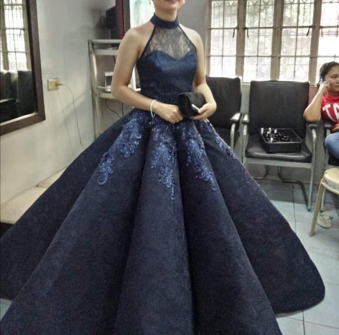 Js outlet evening gowns