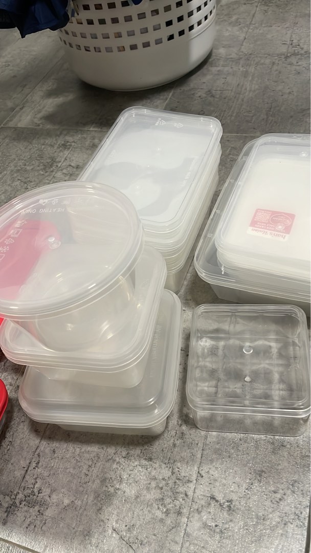 Free! Plastic containers, Furniture & Home Living, Kitchenware