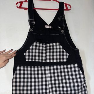 Gingham black and white suspenders jumper laidback casual style
