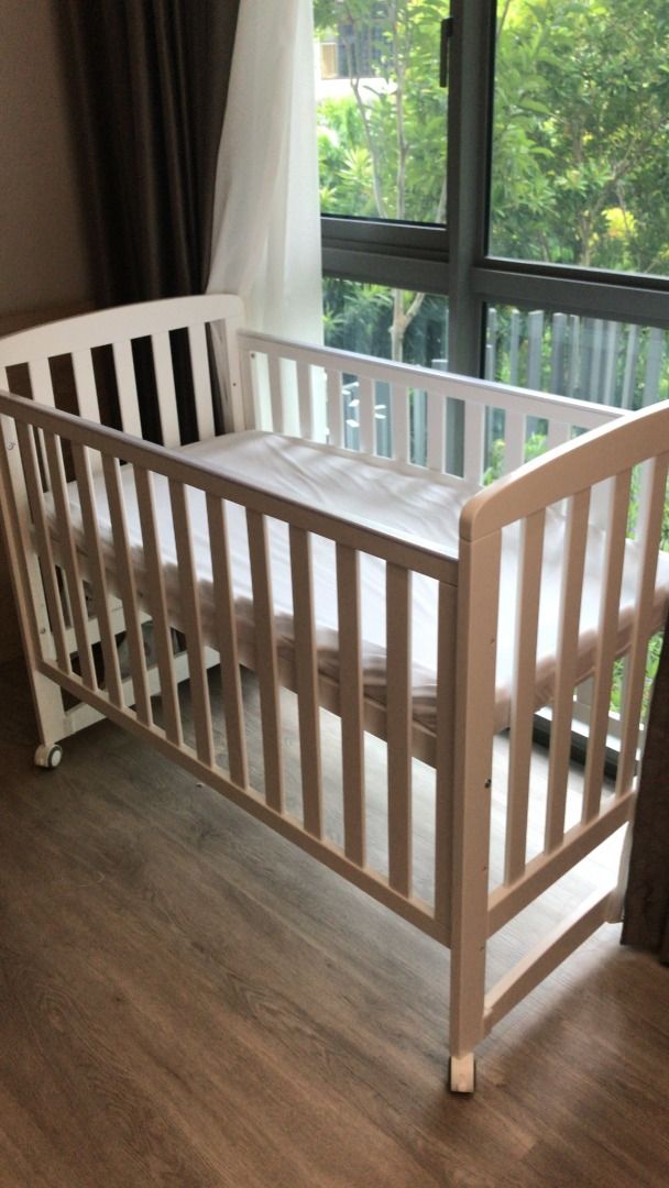 Good deal Baby cot 10 in 1 Palette Box Sweet Dreams, Babies & Kids