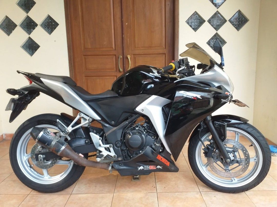Cbr 250cc clearance 2012