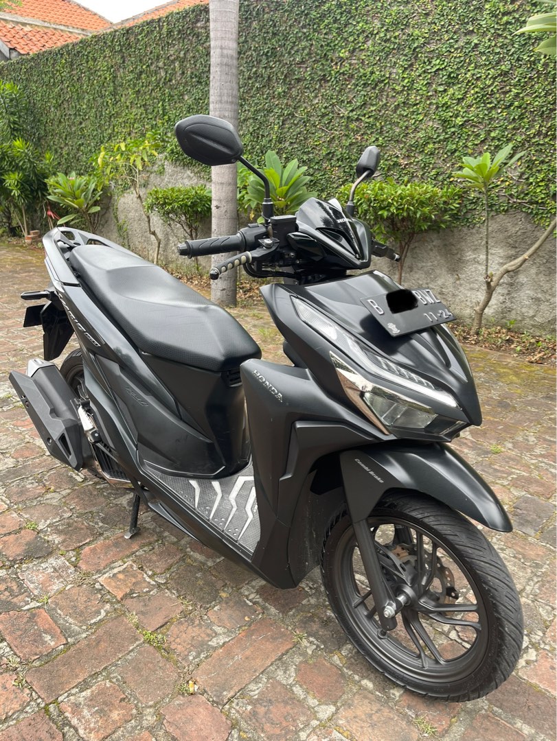 Honda Vario 150 2019 CBS ISS gress pajak hidup, Motorbikes on Carousell