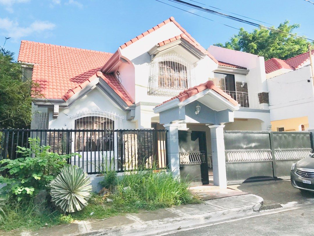 House for sale near Main Entrance Gate Antipolo City, Property, For