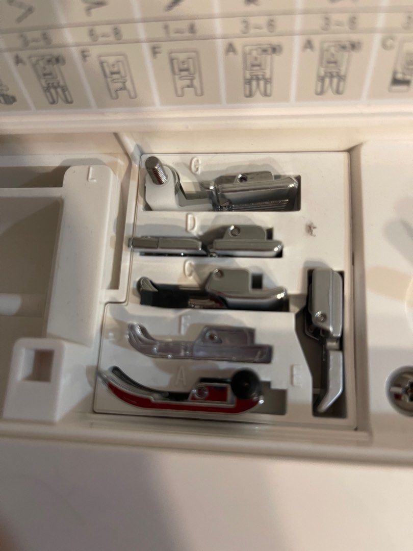 Janome HD5000 with many free accessories, Hobbies & Toys, Stationery