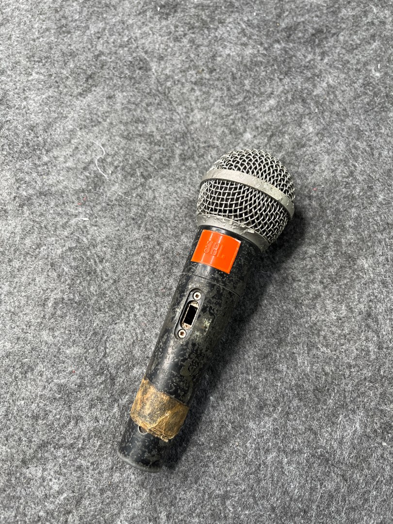 JBL Dynamic Microphone, Audio, Microphones on Carousell