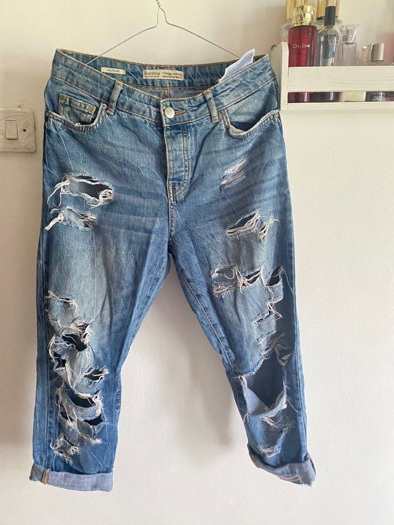 Bershka girlfriend jeans hot sale