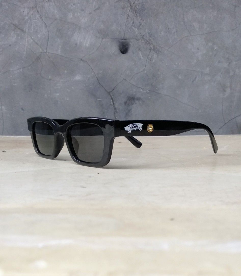 Kacamata VANS