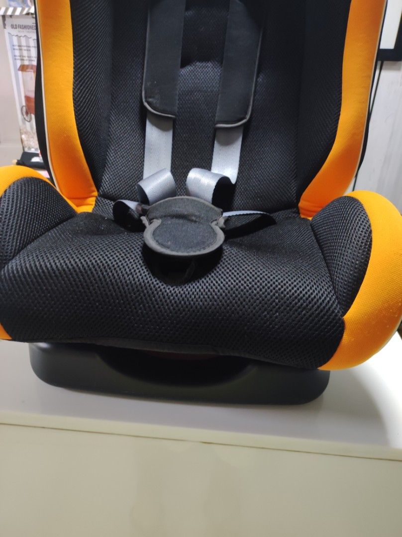 Leaman Car Seat, Babies & Kids, Going Out, Car Seats on Carousell