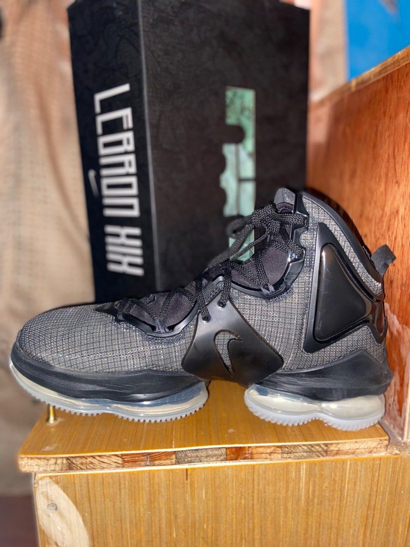 Lebron online 3 glow