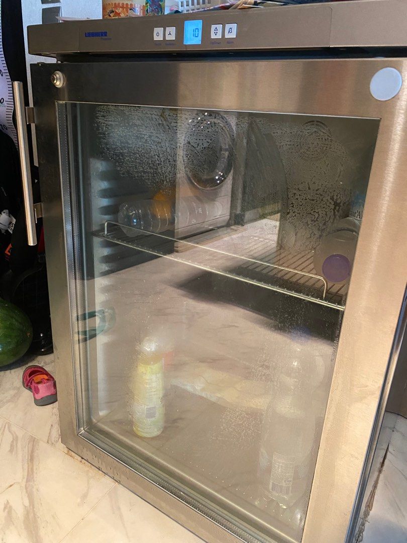 Liebherr undercounter Bar fridge, TV & Home Appliances, Kitchen