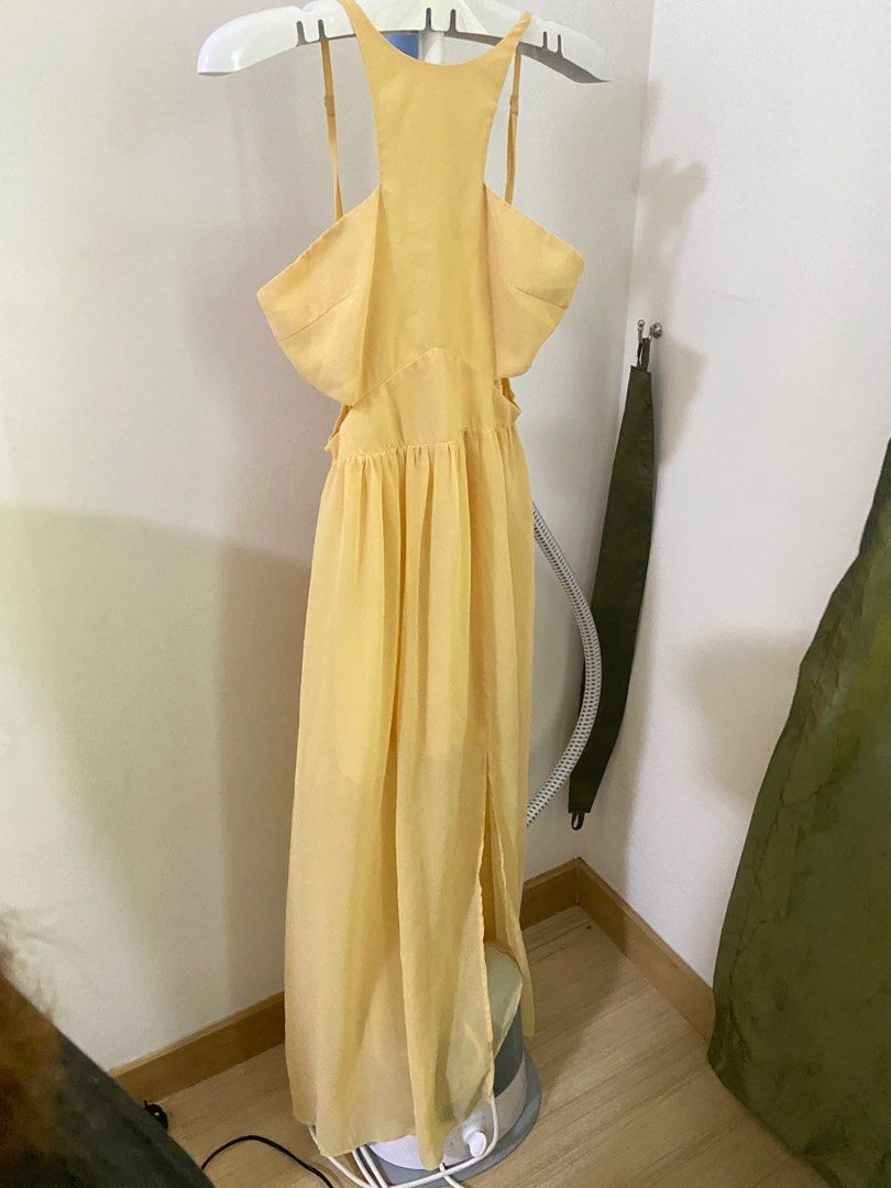 Pastel yellow clothes outlet