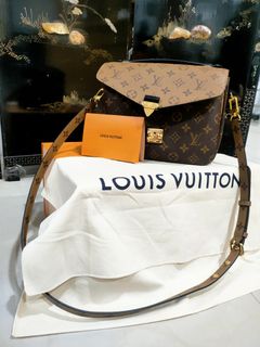 (Kategori: ) berada di . Dikirim oleh stuffpreloved_ (ID iklan 1210434026, Gambar 1). Deskripsi: .