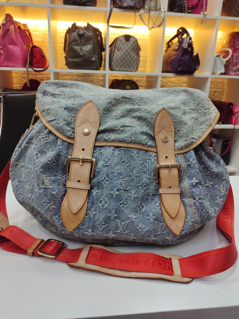 Louis Vuitton Monogram Denim Degraded Sunrise, Women's Fashion, Bags &  Wallets, Purses & Pouches on Carousell