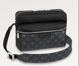 (Category: ) located in . Submitted by worldofluxe (Listing ID 1210453356, Image 1). Description: .