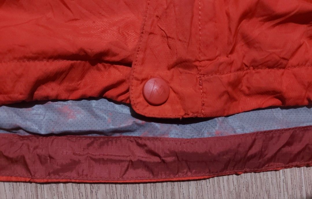 Marmot, Men's Fashion, Coats, Jackets and Outerwear on Carousell