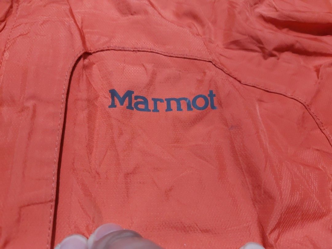 Marmot, Men's Fashion, Coats, Jackets and Outerwear on Carousell
