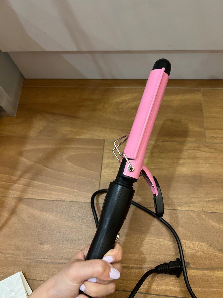 Mermaid curls curling wand, Beauty & Personal Care, Hair on Carousell