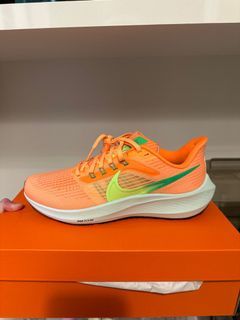 Nike air zoom Pegasus 39 running shoe