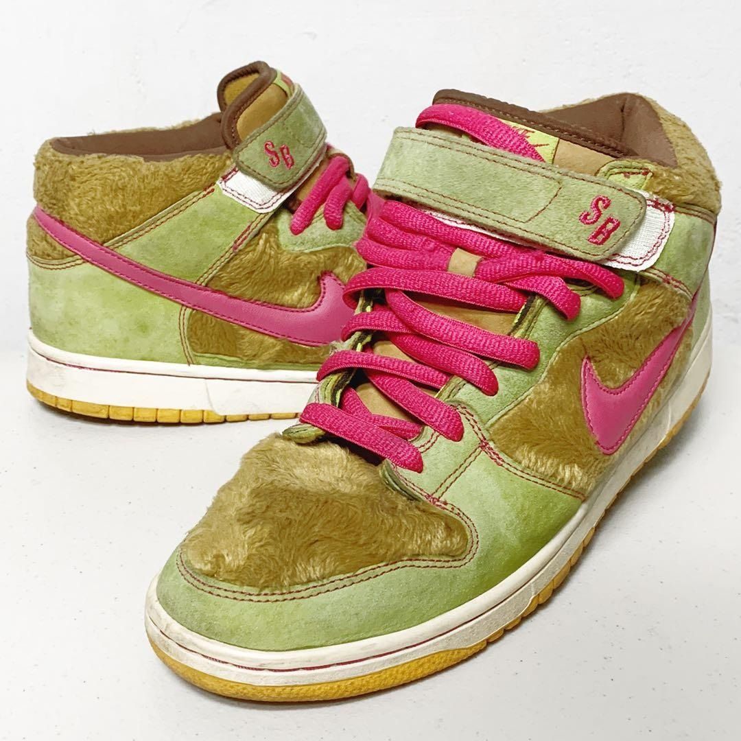 Nike dunk sb mid three bears hotsell