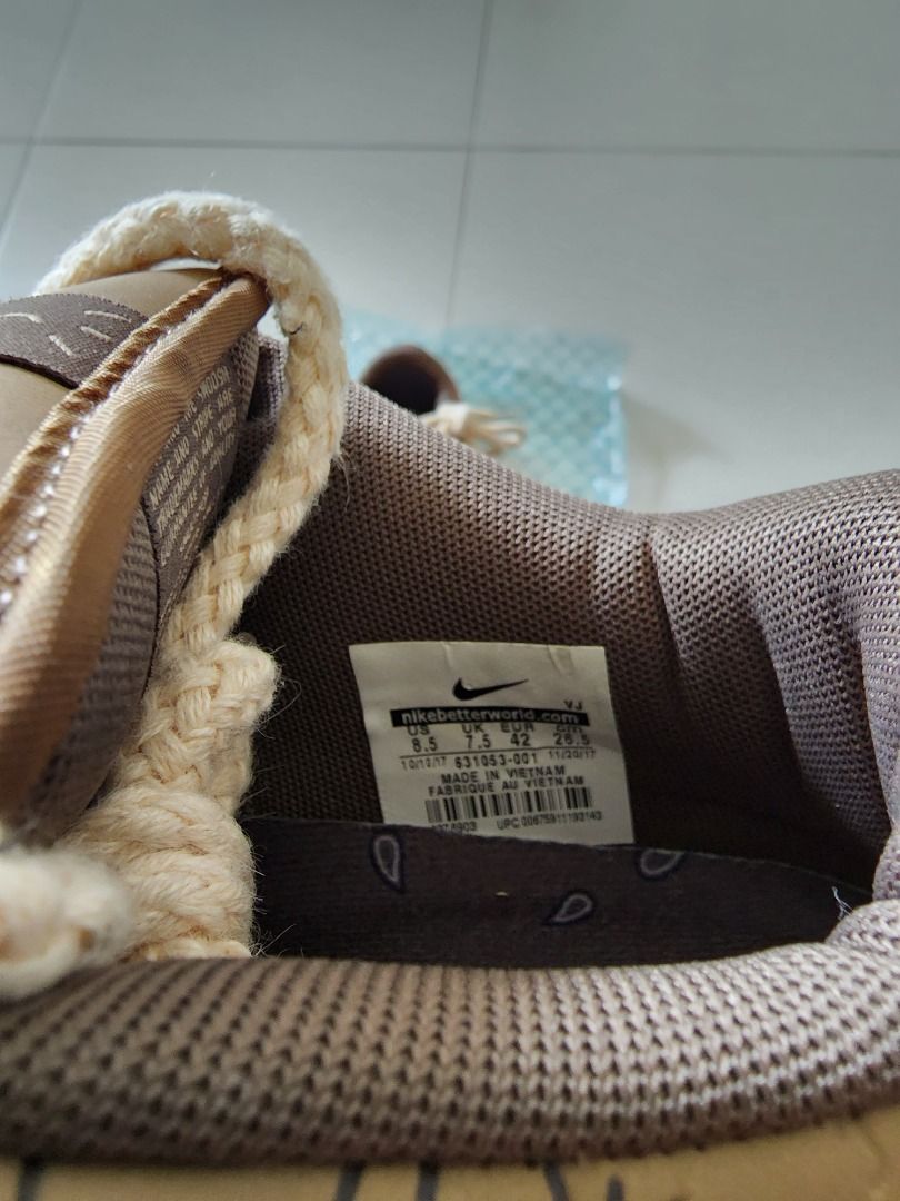 sb dunk travis scott on feet