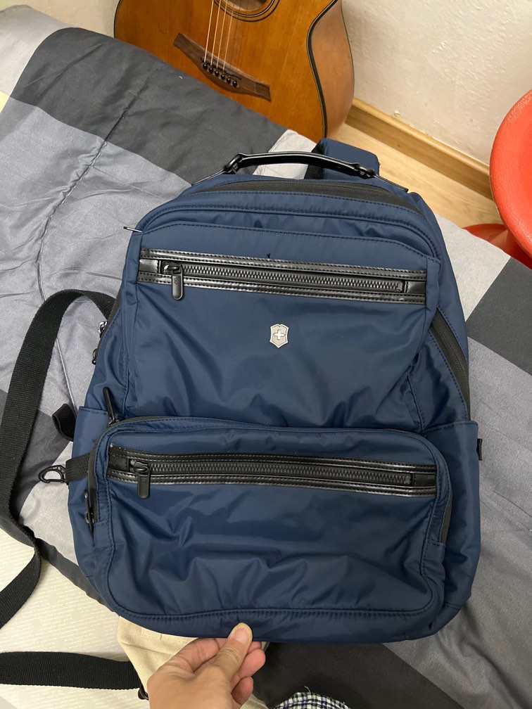 Original Victorinox backpack, Men's Fashion, Bags, Backpacks on Carousell