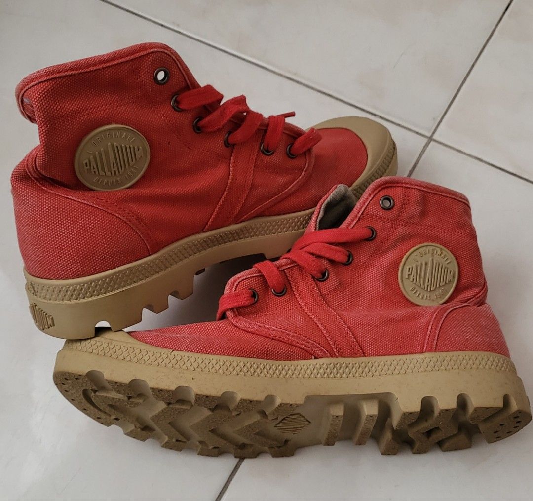 Palladium boots, Men's Fashion, Footwear, Boots on Carousell