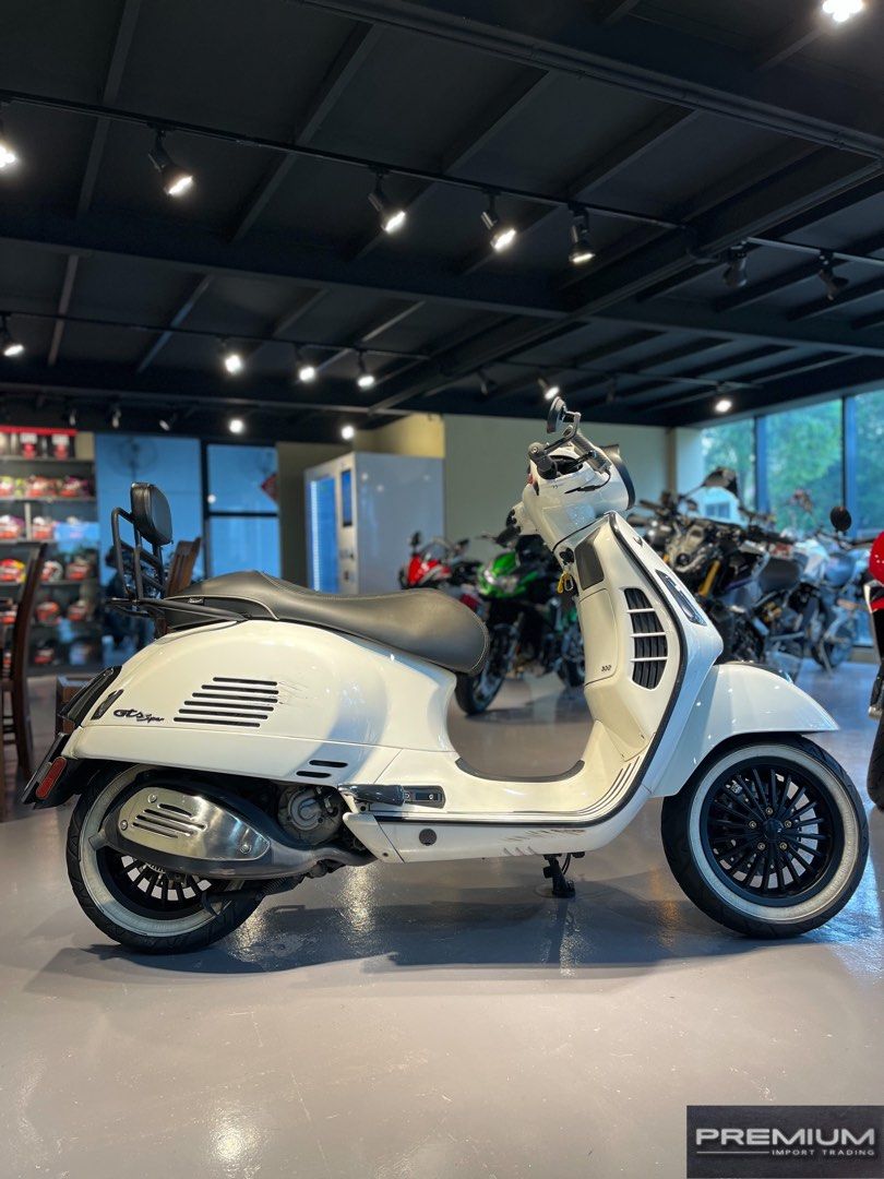 Pre Owned Vespa GTS 300, Motorcycles, Motorcycles for Sale, Class 2A on Carousell