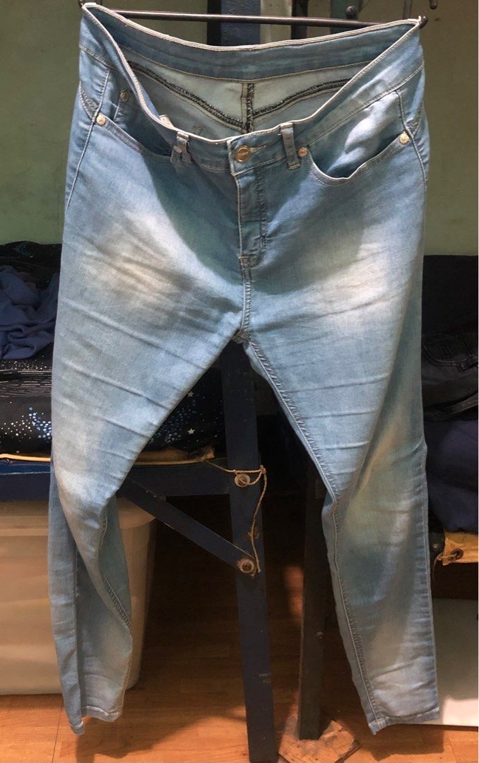 Prego Midwaist Jeans (Category: Jeans) located in Manila. Submitted by dclutterrr (Listing ID 1210449843, Image 1). Description: Front rise: 9 inches Bought this in store for 999 Used twice or thrice only.