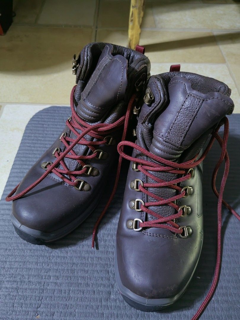 quechua trek shoes