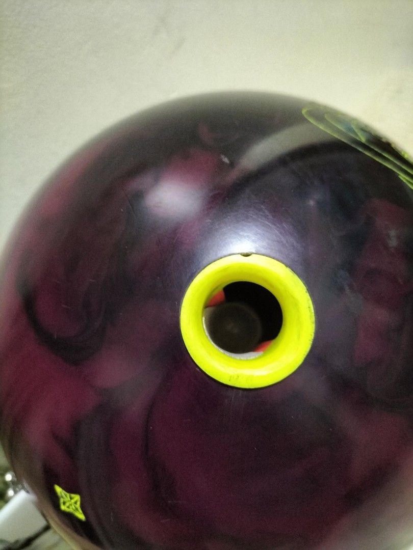Rota Grip Saturn 13 lbs. Bowling Ball, Sports Equipment, Sports & Games, Billiards and Bowling