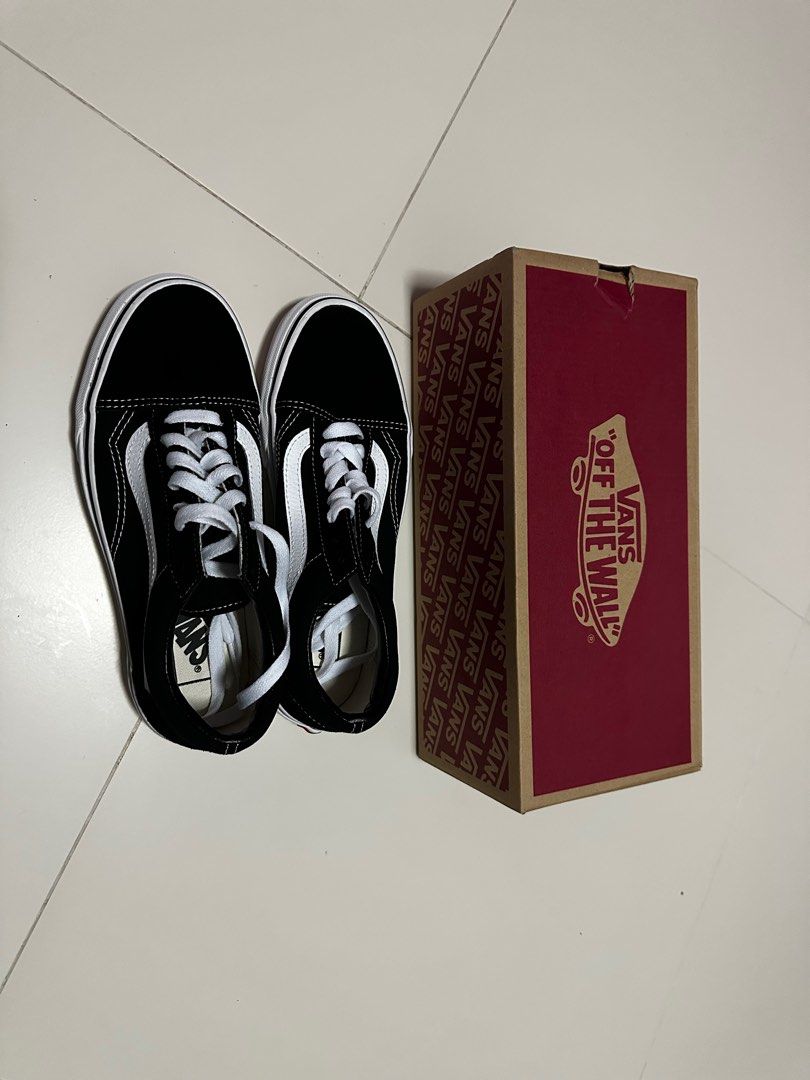 What stores cheap sell van shoes