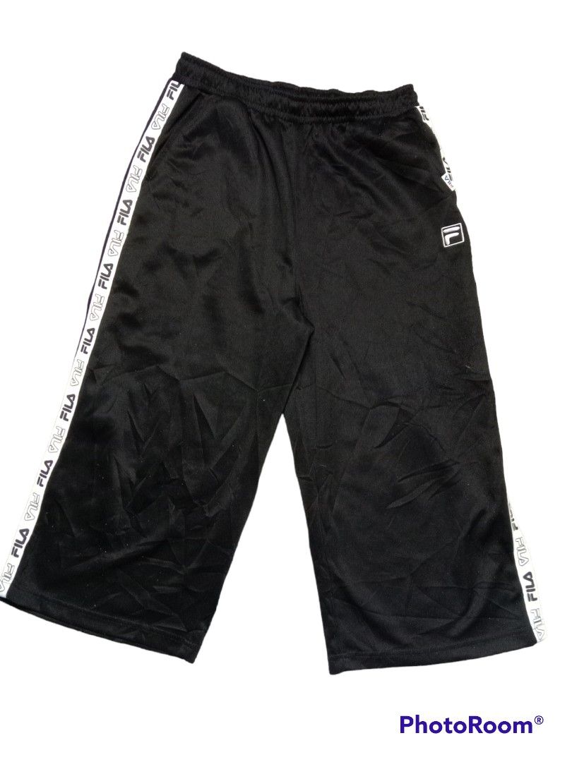 Seluar track pendek 3q fila Men s Fashion Activewear on Carousell
