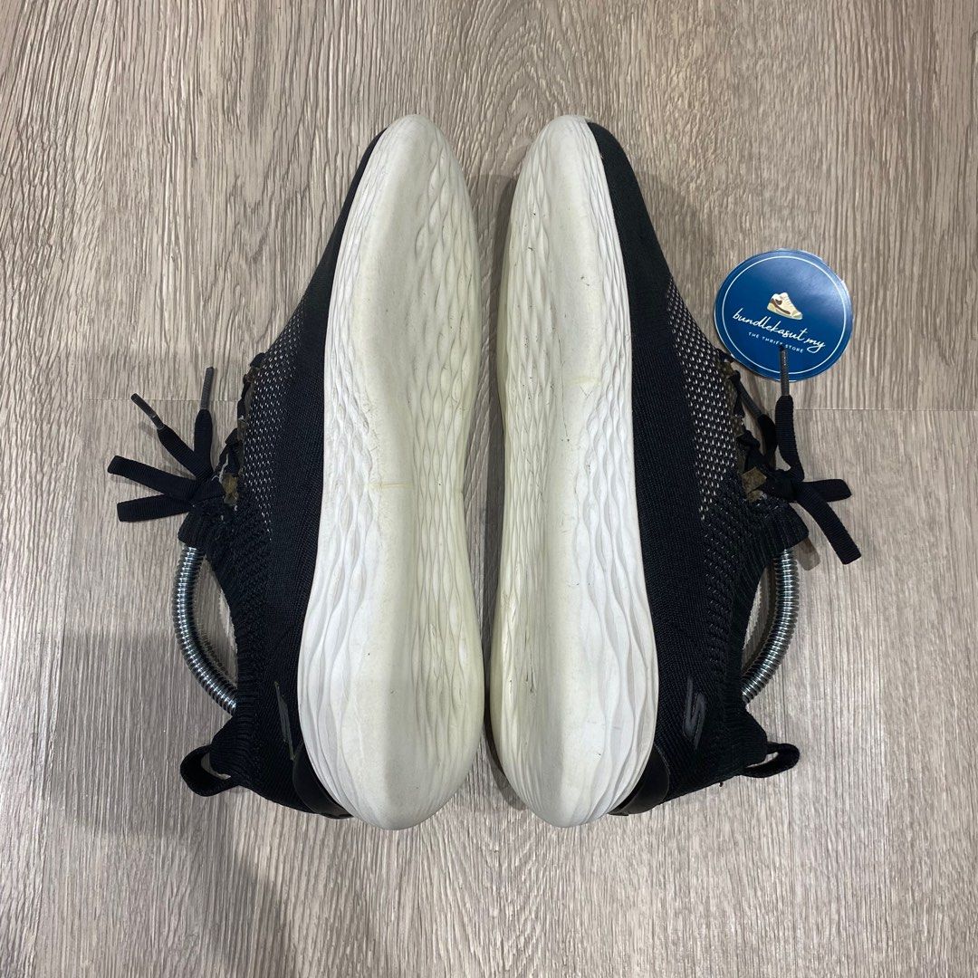 Skechers gostrike sales