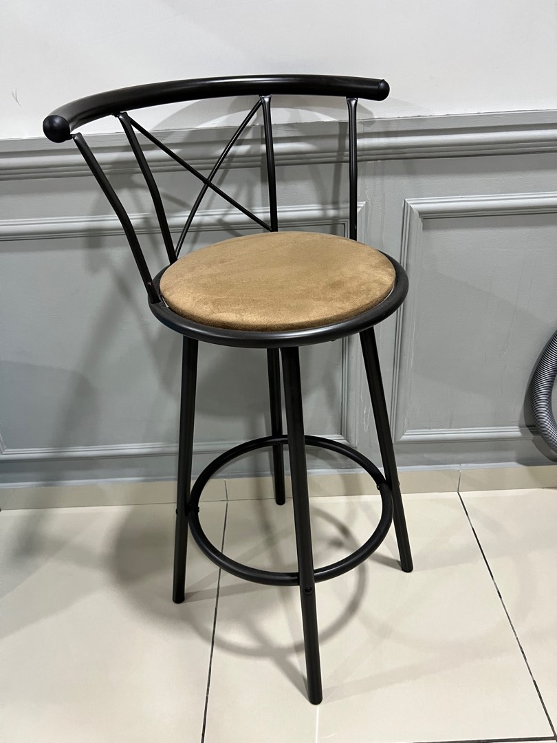 Table top chair, Furniture & Home Living, Furniture, Chairs on Carousell
