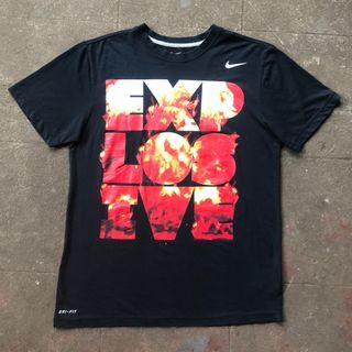 THE NIKE TEE