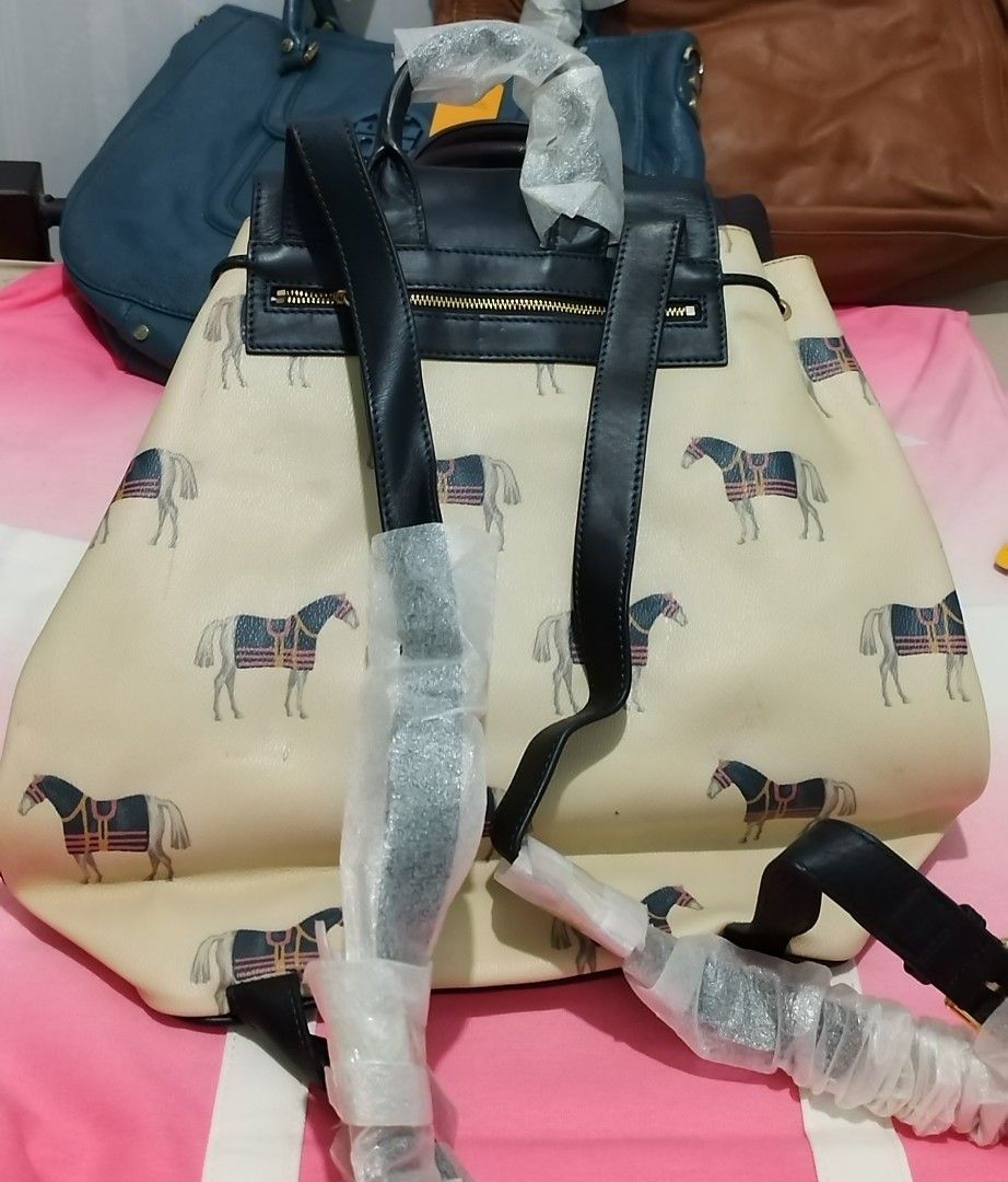 Tory Burch Horse Backpack (Category: Luxury Bags & Wallets) located in Caloocan City. Submitted by theaffordablebags1228 (Listing ID 1210437484, Image 3). Description: .