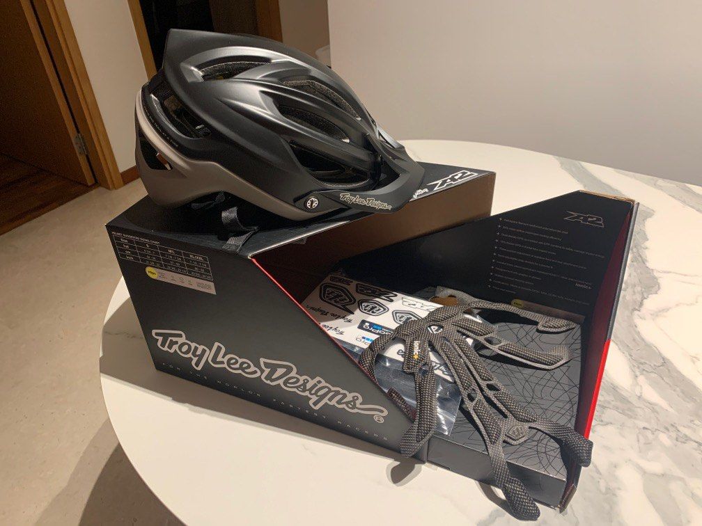 Troy Lee Design A2 Decoy Raven Md LG Sports Equipment Bicycles