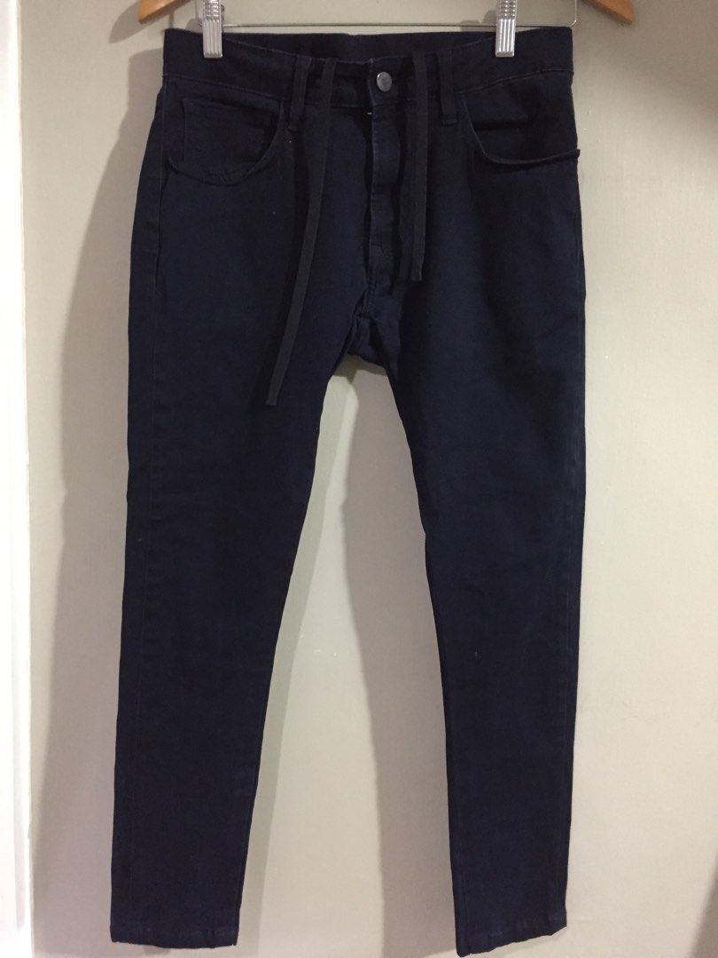 Uniqlo Smart Pants - Stretch (Category: Other Bottoms) located in Cainta. Submitted by mxlimited (Listing ID 1210452245, Image 1). Description: Uniqlo Smart Pants - Stretch Color : Navy Size : Medium ( Waist - 30 , Length 35 ) Fabric : 96 % Cotton 4 % Spandex Condition: 97 % in good condition, no issues Rfs : Bought bigger size Payment: Gcash, Bdo .
